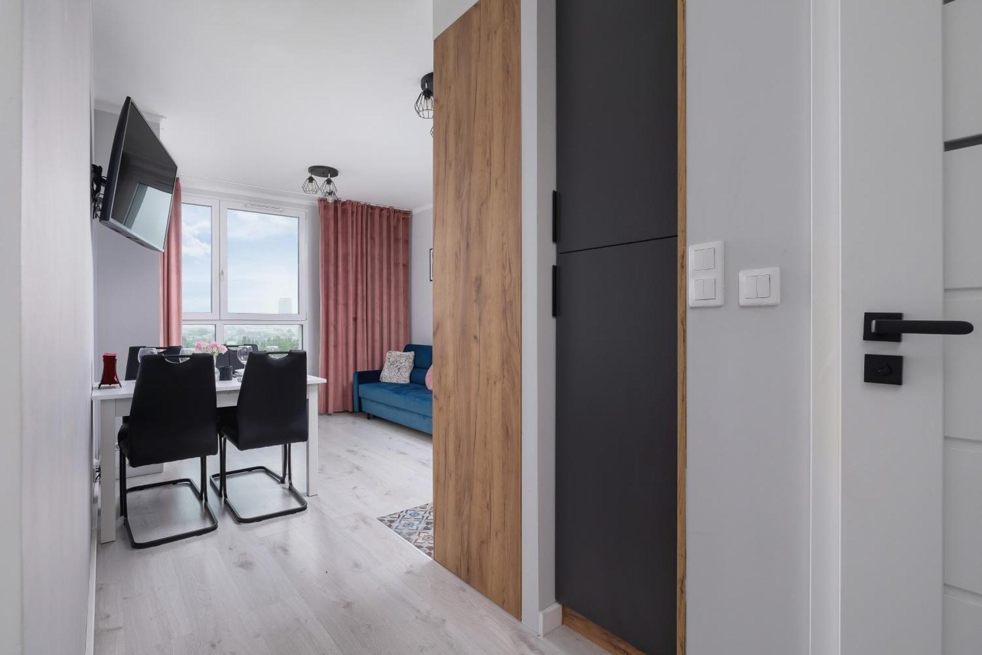 Przestronny Apartament Z Balkonem By Noclegi Renters Краків Екстер'єр фото
