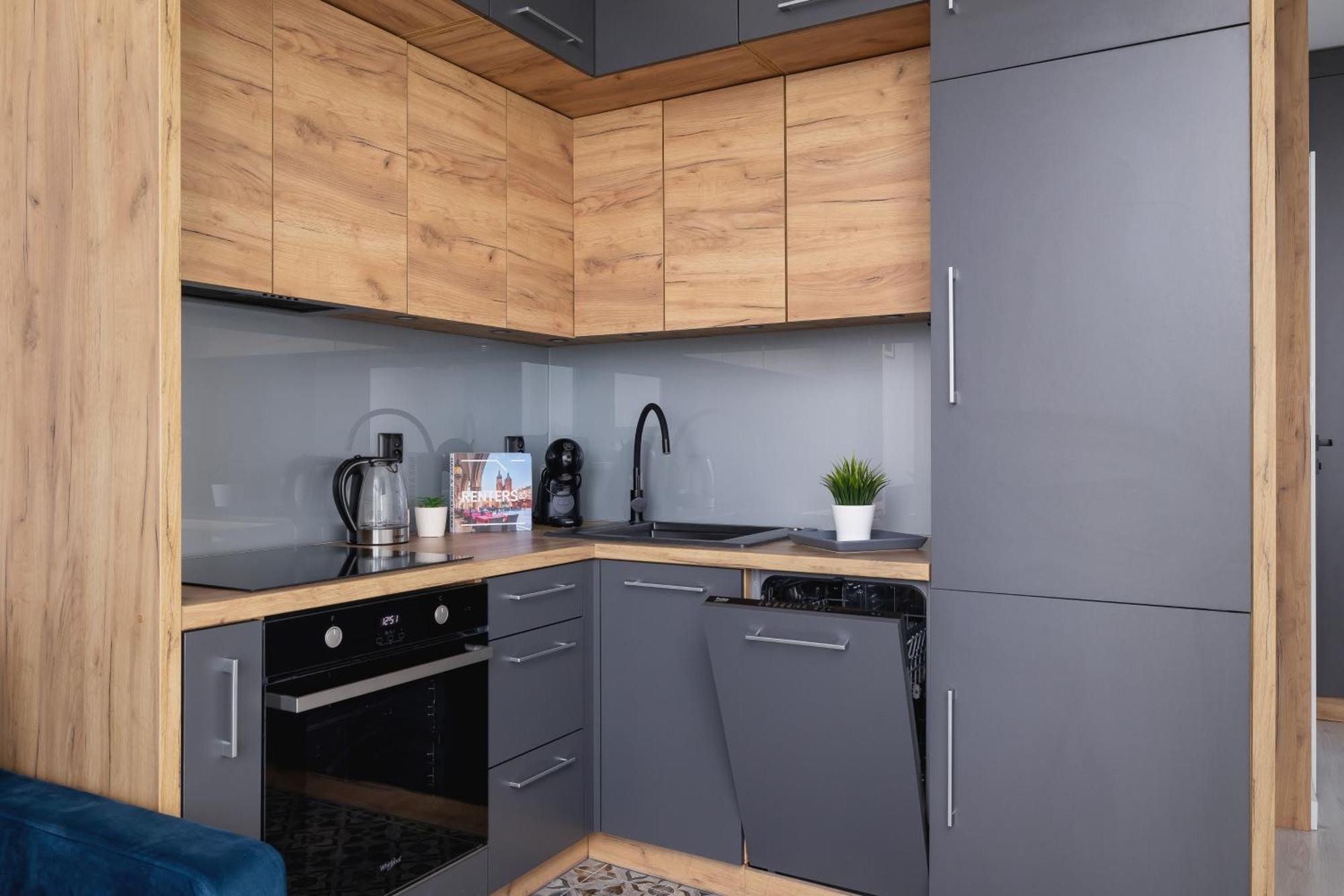 Przestronny Apartament Z Balkonem By Noclegi Renters Краків Екстер'єр фото